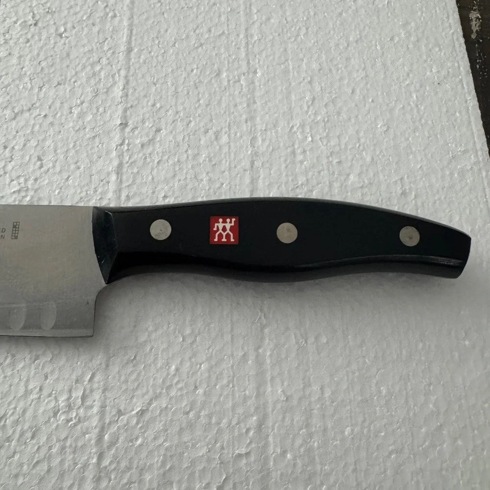 Zwilling J.A. Henckels Twin Signature Santoku Knife 7